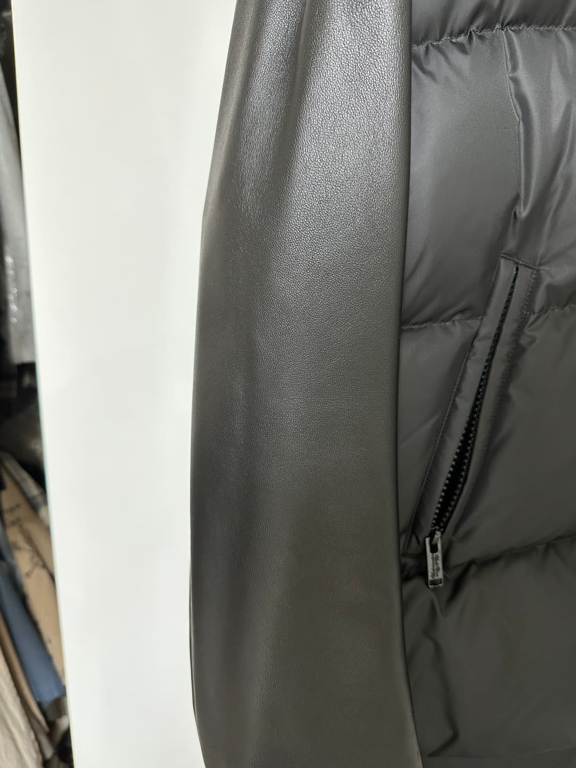 언더커버 레더슬리브 패딩 상품이미지3