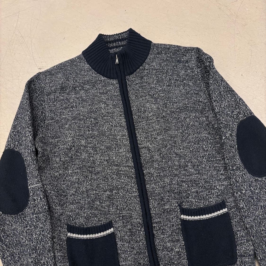 빈티지 엘보 패치 패턴 니트집업 상품이미지2