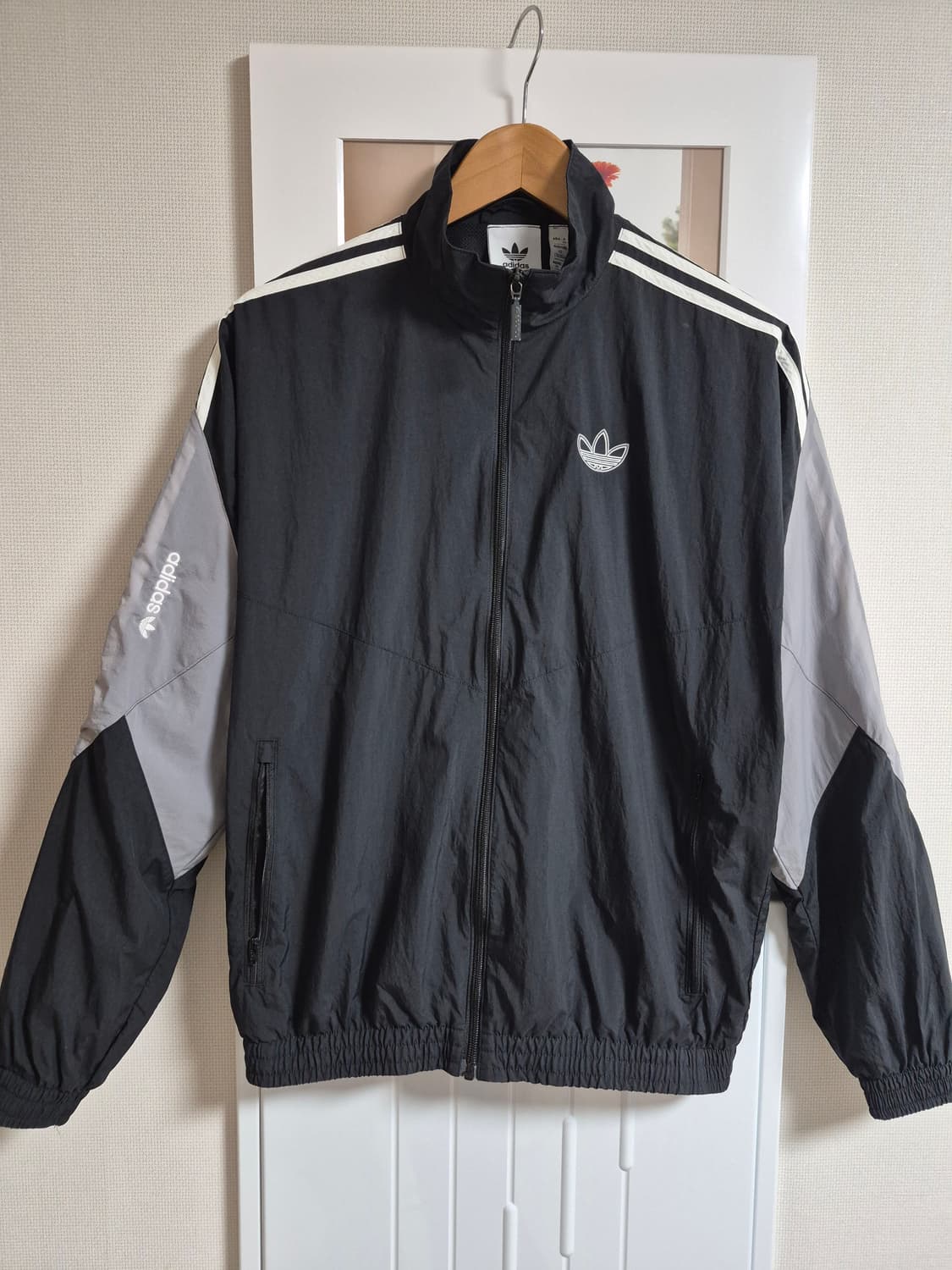 아디다스 트레포일 자수로고 바람막이 블랙 xs(90) 상품이미지1