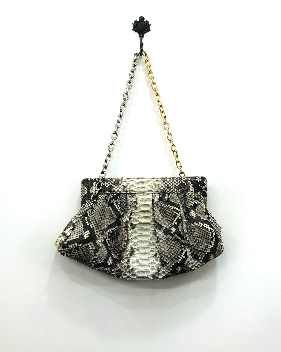 snakeskin texture chain shoulder bag 상품이미지3