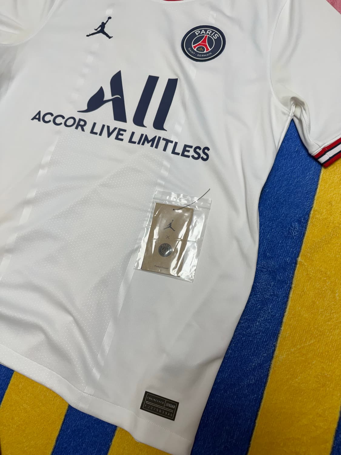 나이키조던 x 파리생제르맹 22/23 L size 상품이미지7