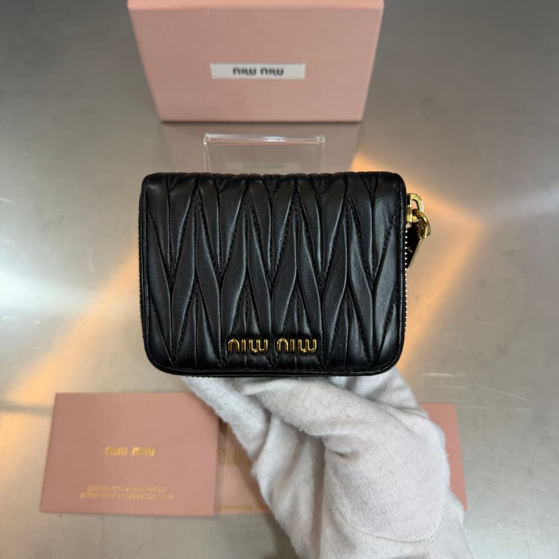 [리오브] 미우미우 마테라쎄 금장 나파 지퍼 코인 카드지갑 상품이미지2