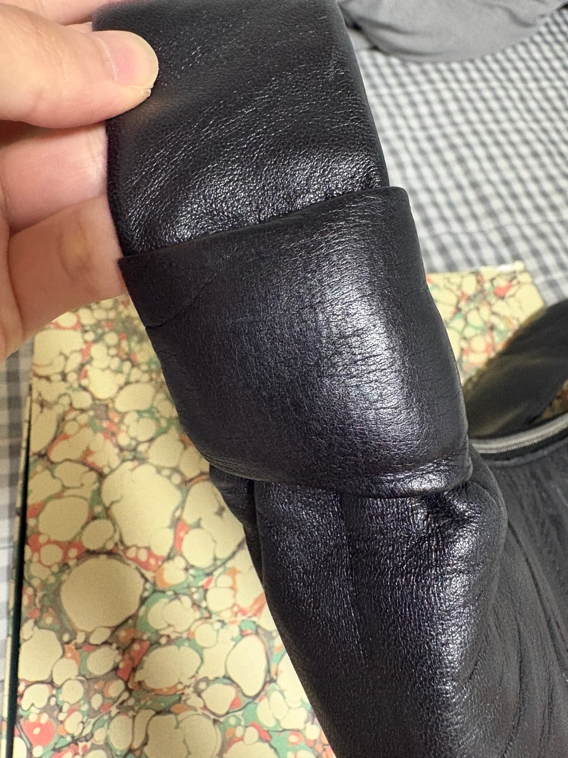 르메르 크루아상 백 스몰 양가죽 블랙 팝니다 상품이미지4