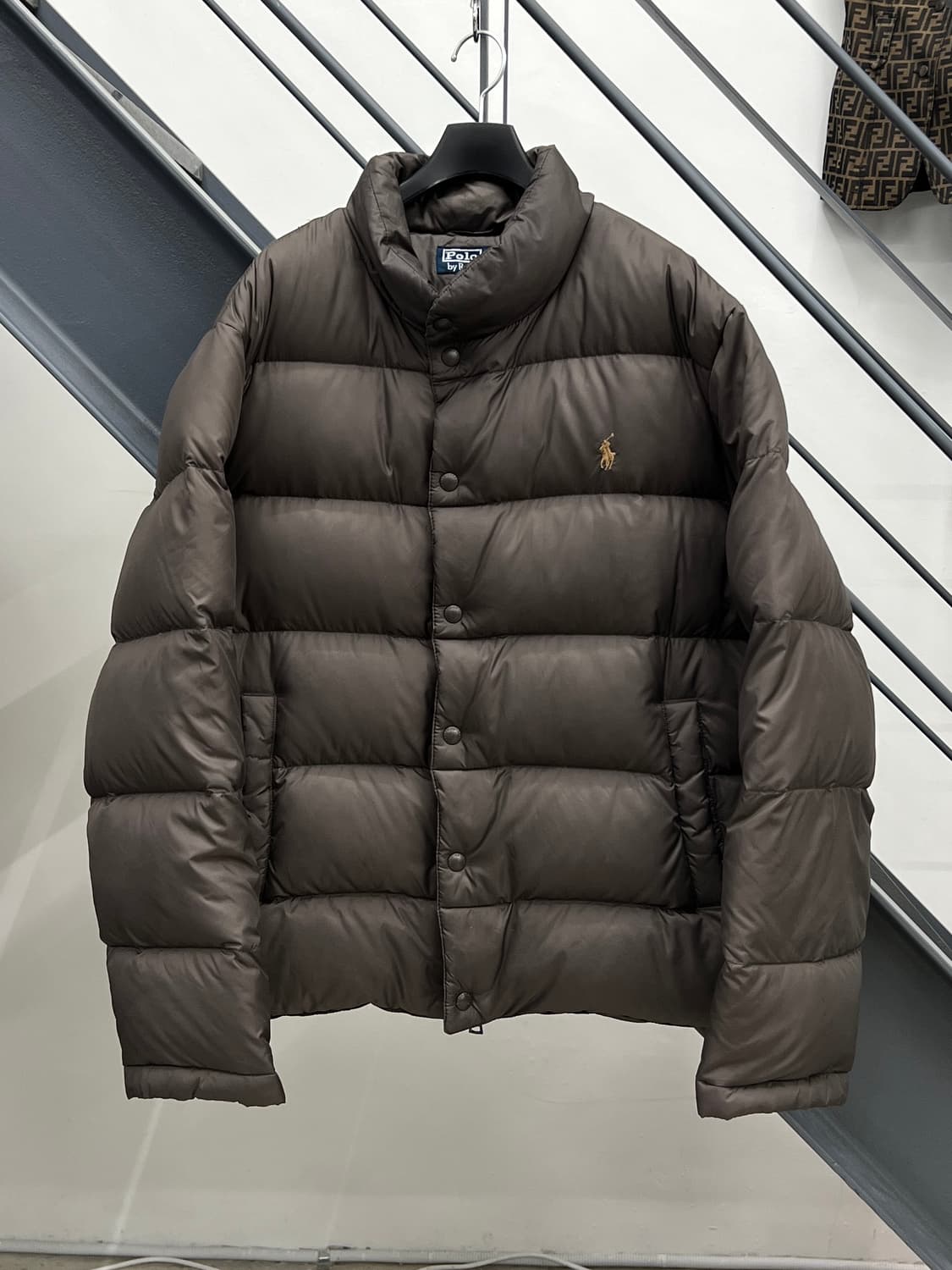폴로랄프로렌 다크브라운 숏 푸퍼 패딩 상품이미지1