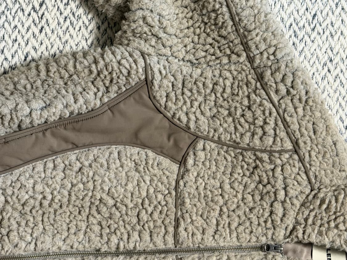 인사일런스 후리스 상품이미지2