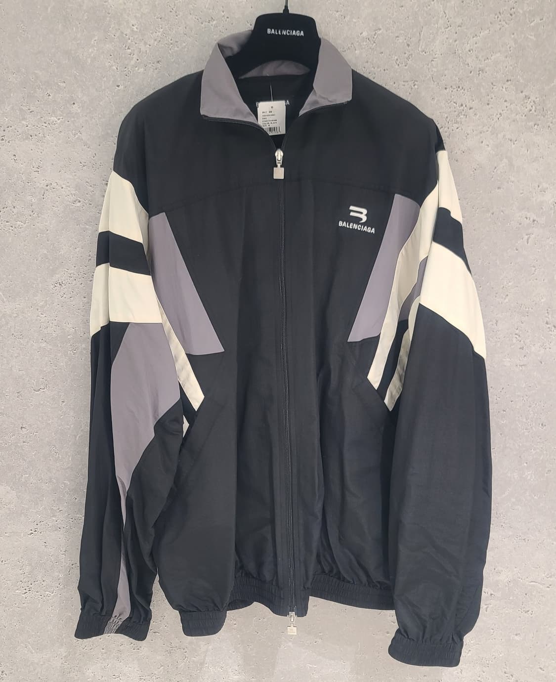 발렌시아가 스포티비 나일론 트랙자켓 검회 상품이미지2