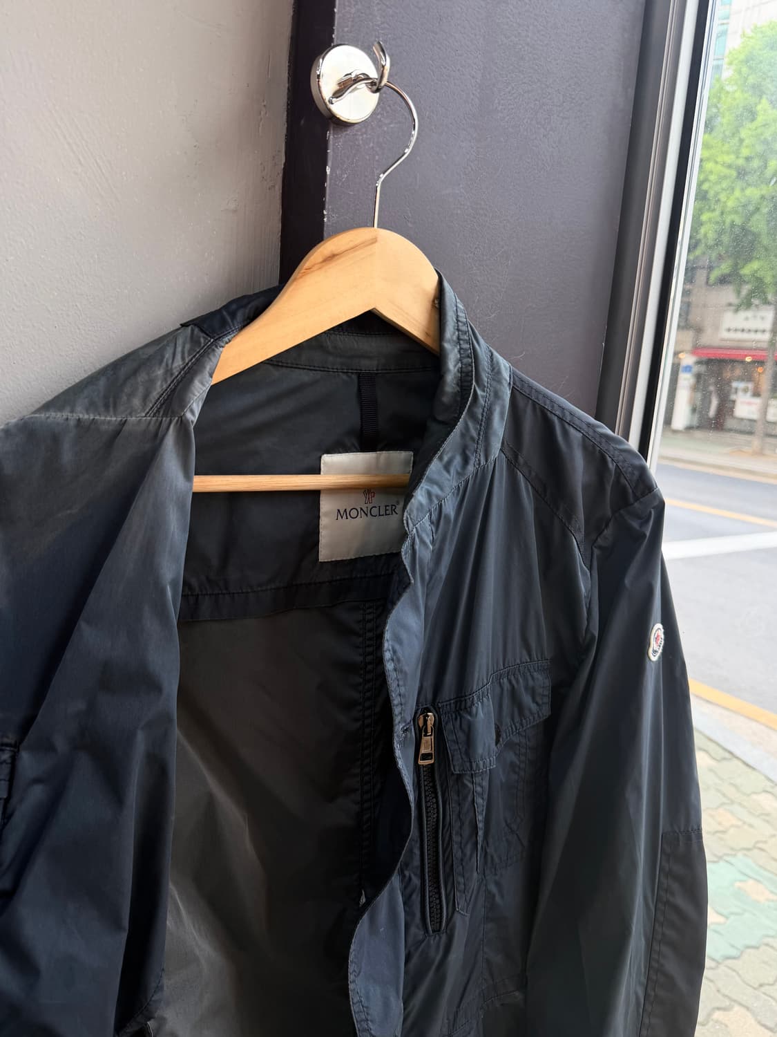 100/ 몽클레어 네츄럴 워싱 와펜패치 바람막이 자켓 상품이미지7