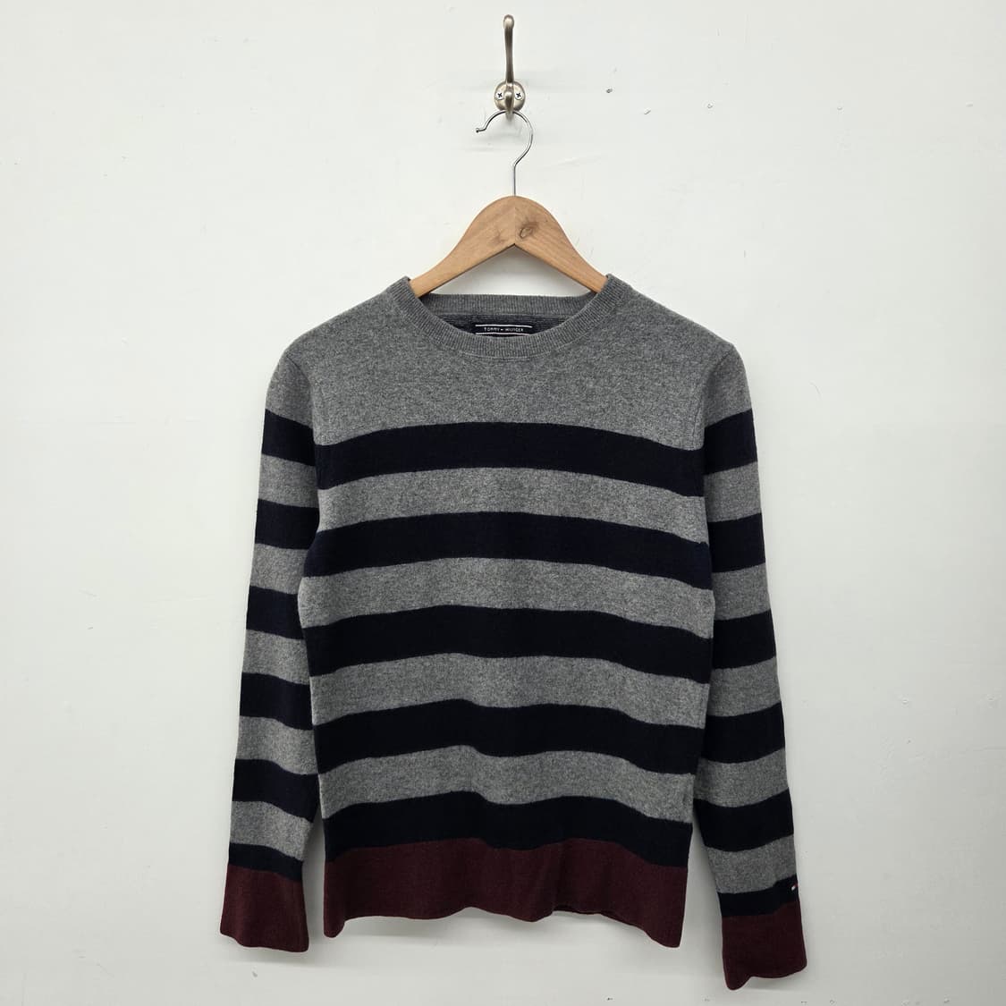 타미힐피거 스트라이프 패턴 니트 여L 상품이미지1