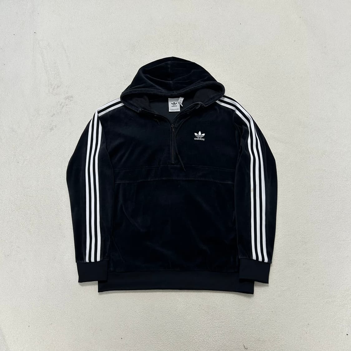 Adidas black cozy velour half-zip hoodie 상품이미지4