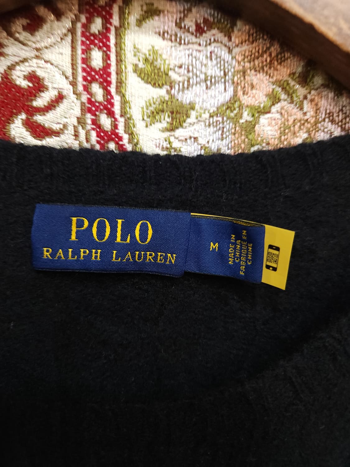 폴로 랄프로렌 블랙 램스울 꽈배기 니트
​
 상품이미지3