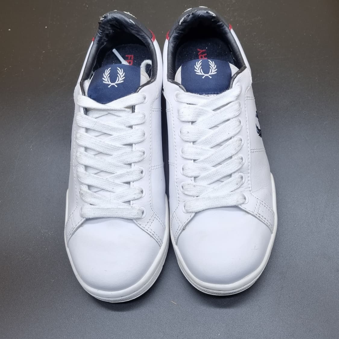 프레드페리 여성스니커즈235 상품이미지2