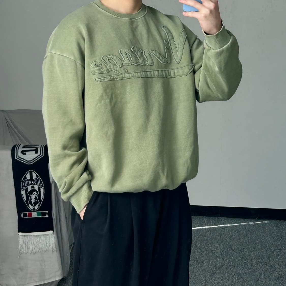 the moment 빈티지 로고 스웻셔츠 상품이미지2