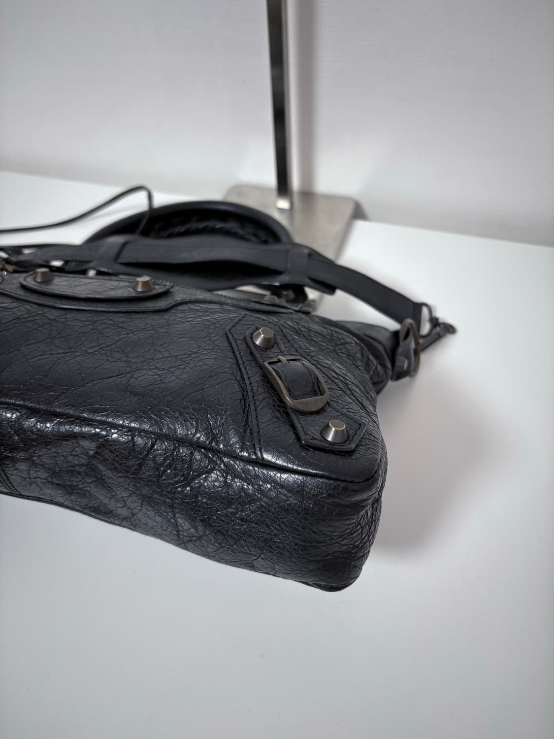 발렌시아가 퍼스트 모터백 블랙 상품이미지6