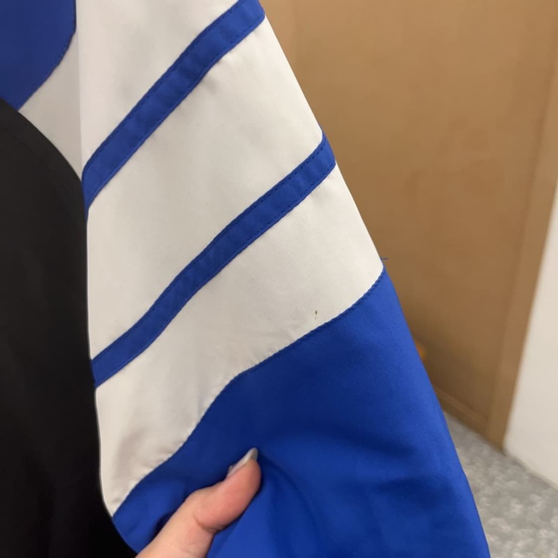 아디다스 스포츠 올드스쿨 오버핏 윈드러너 바람막이 105 C06352 상품이미지5