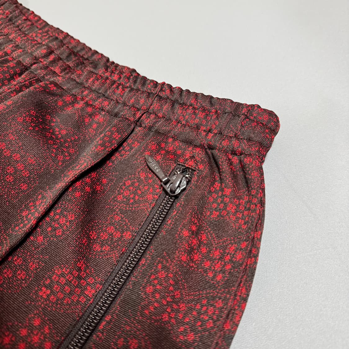 니들스(NEEDLES) 21aw 레드 파피용 자카드패턴 밴딩 트랙 팬츠 상품이미지7
