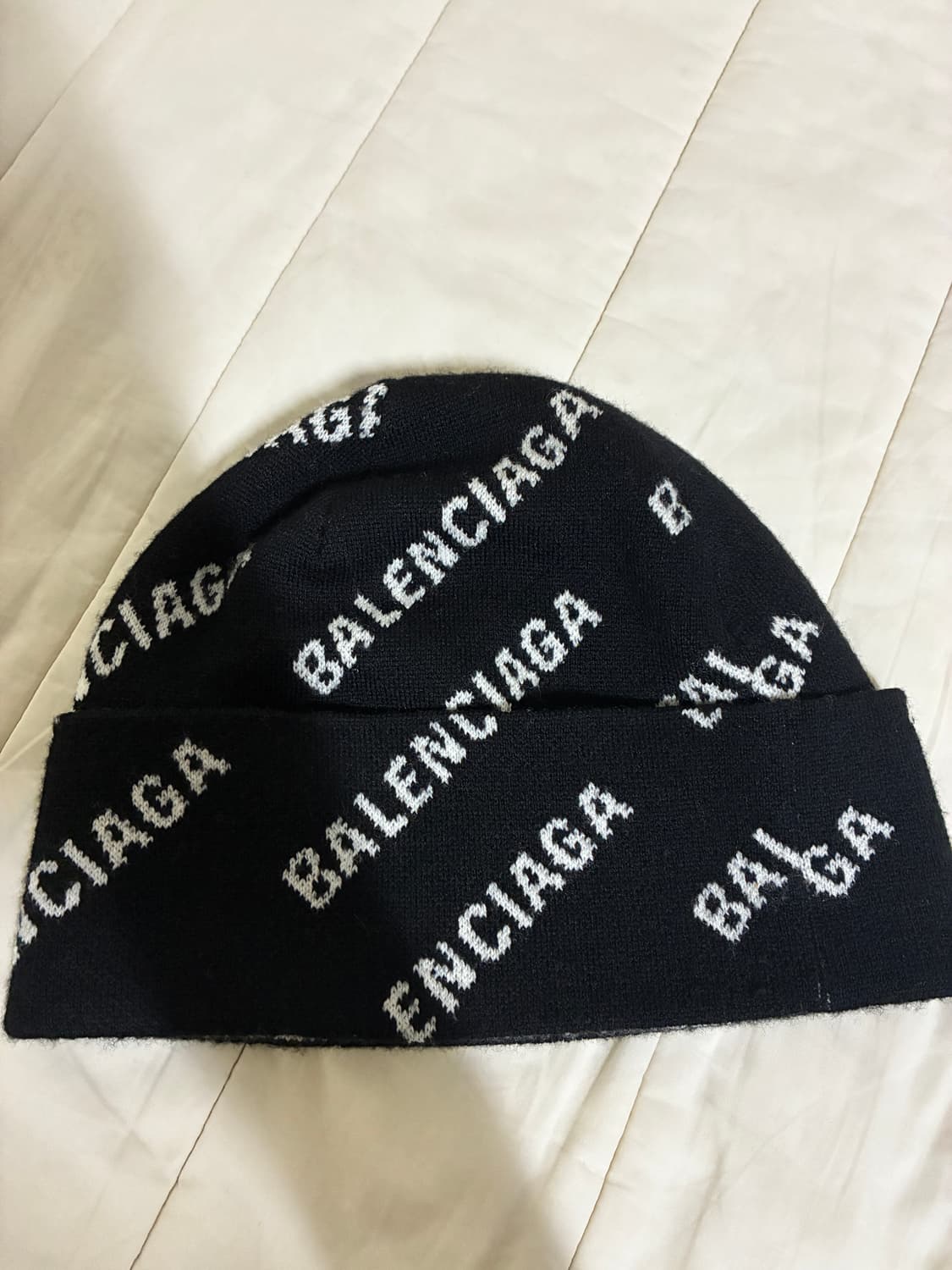 발렌시아가 비니 상품이미지1