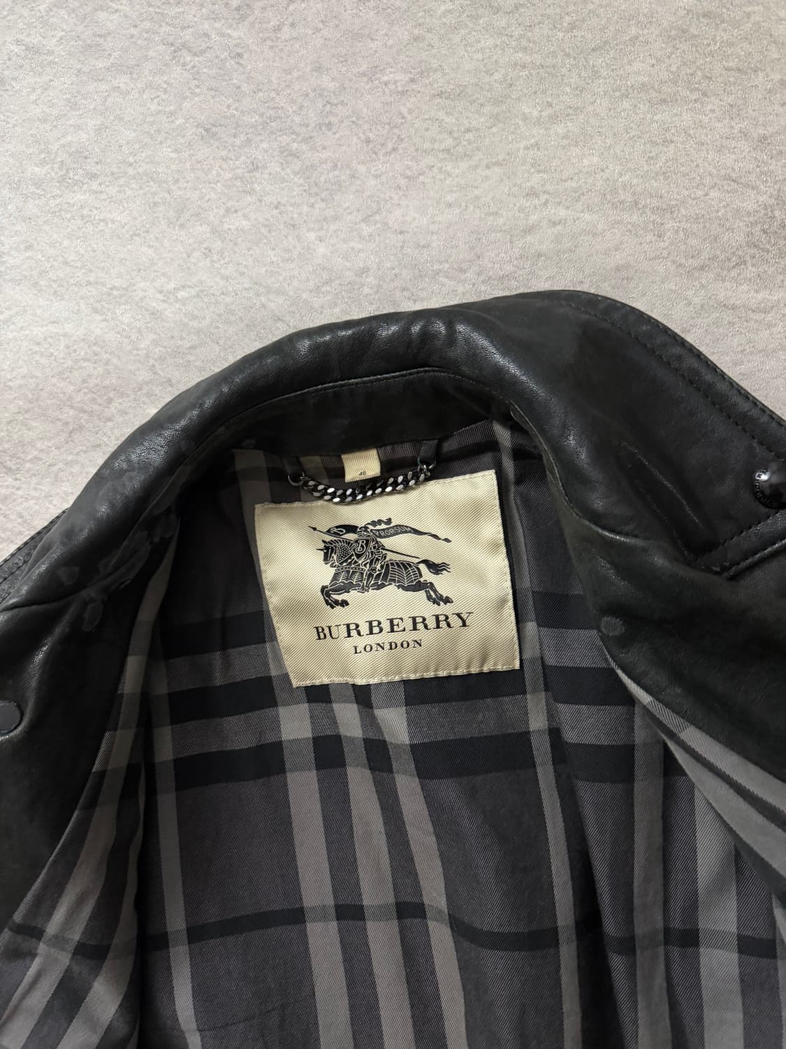 버버리 체크패턴 램스킨 자켓 상품이미지7
