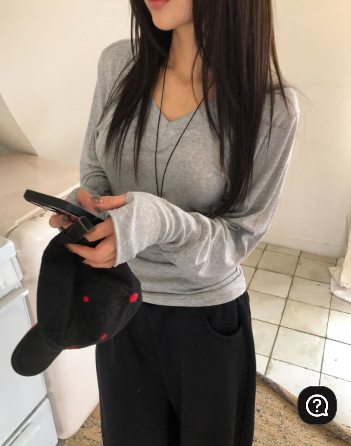 새상품) 서울베이스드 워머 브이넥 티 지그재그에이블리 릿킴 블랙업 상품이미지1