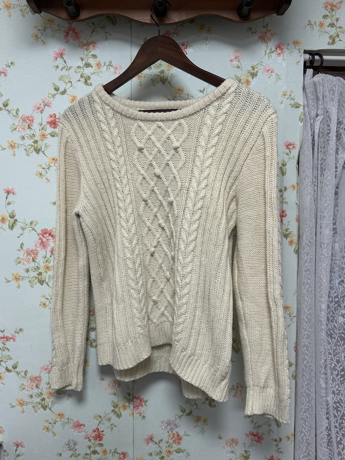 베이지 짜임 니트 상품이미지1