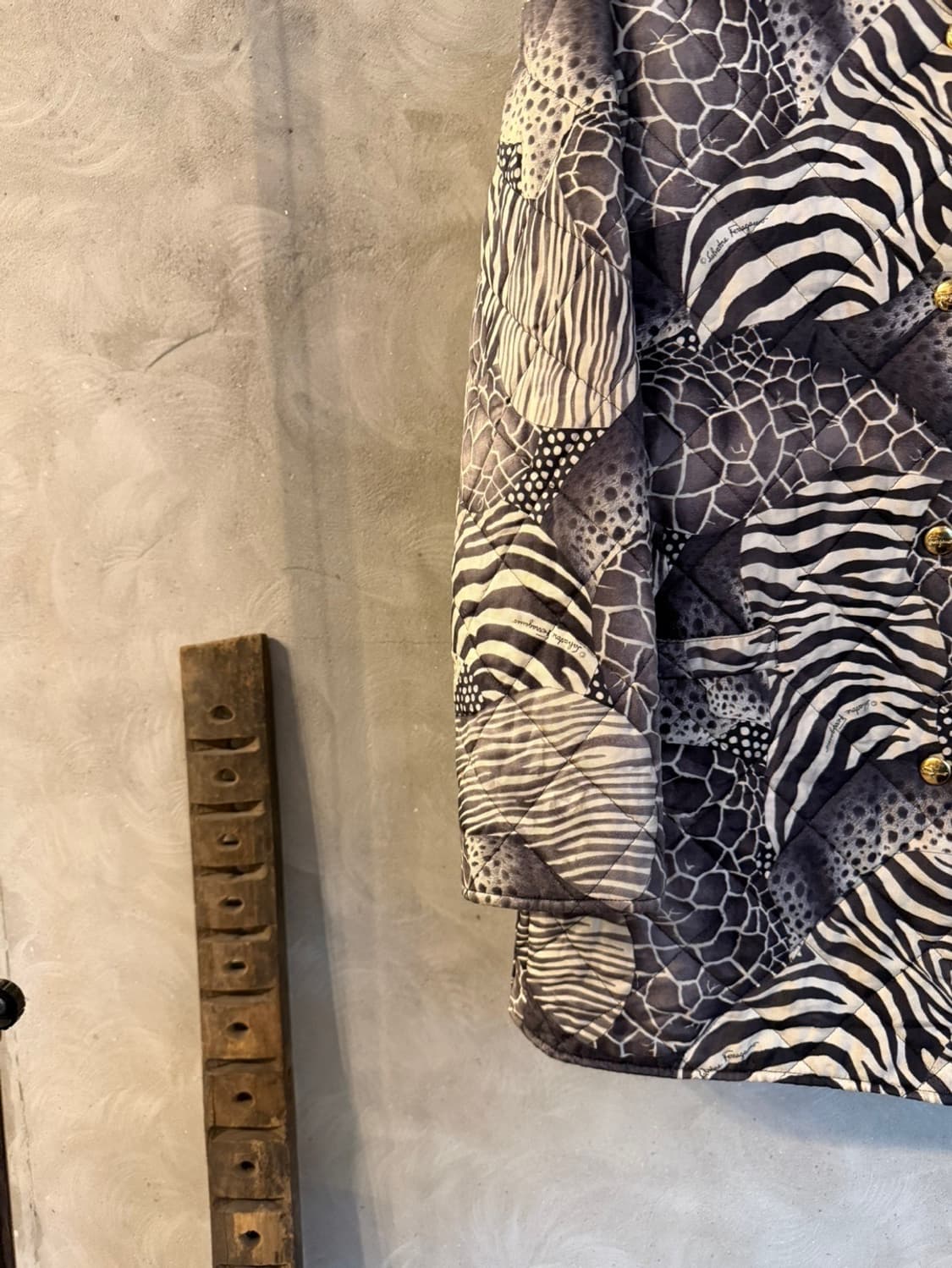 살바토레 페라가모 퀼팅 자켓 66~77 상품이미지9