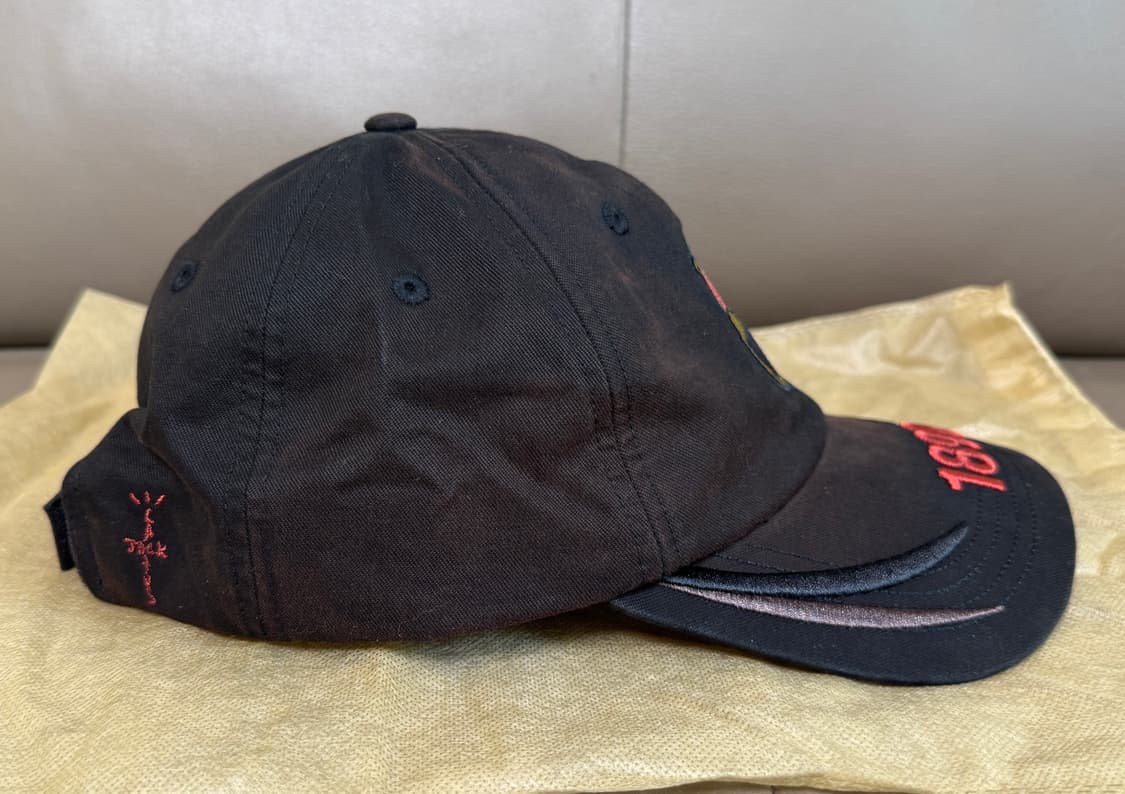 트래비스 스캇 x 바르셀로나 캑터스잭 디스트레스드 1899 볼캡 상품이미지5
