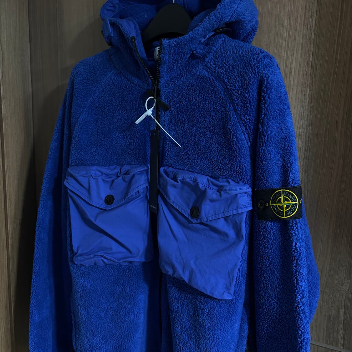 새상품(L)스톤아일랜드 와펜 패치 투포켓 플리스 후드 자켓 블루 상품이미지1