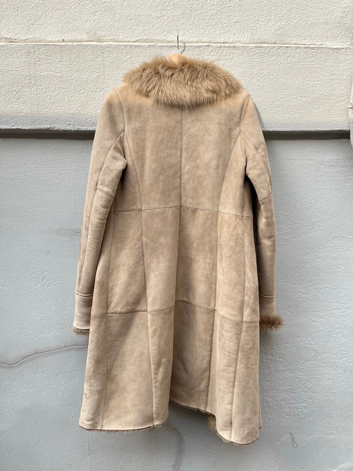 베이지 퍼 무스탕 롱코트 상품이미지5