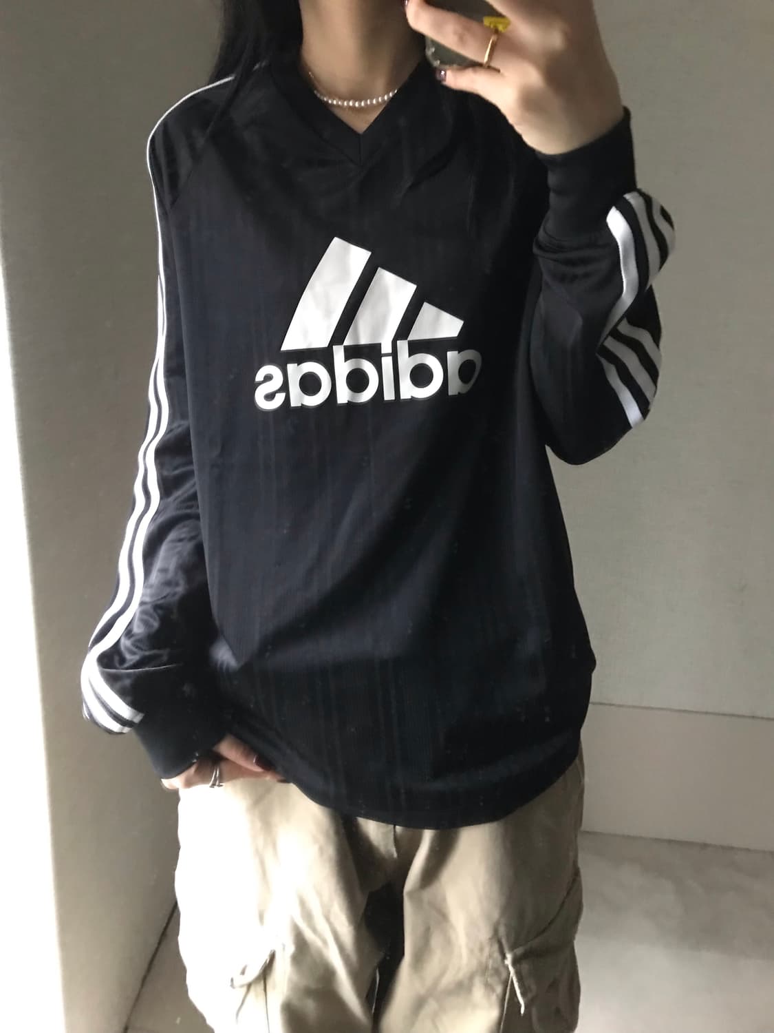 아디다스 00s 블랙 빅로고 롱슬리브 상품이미지3