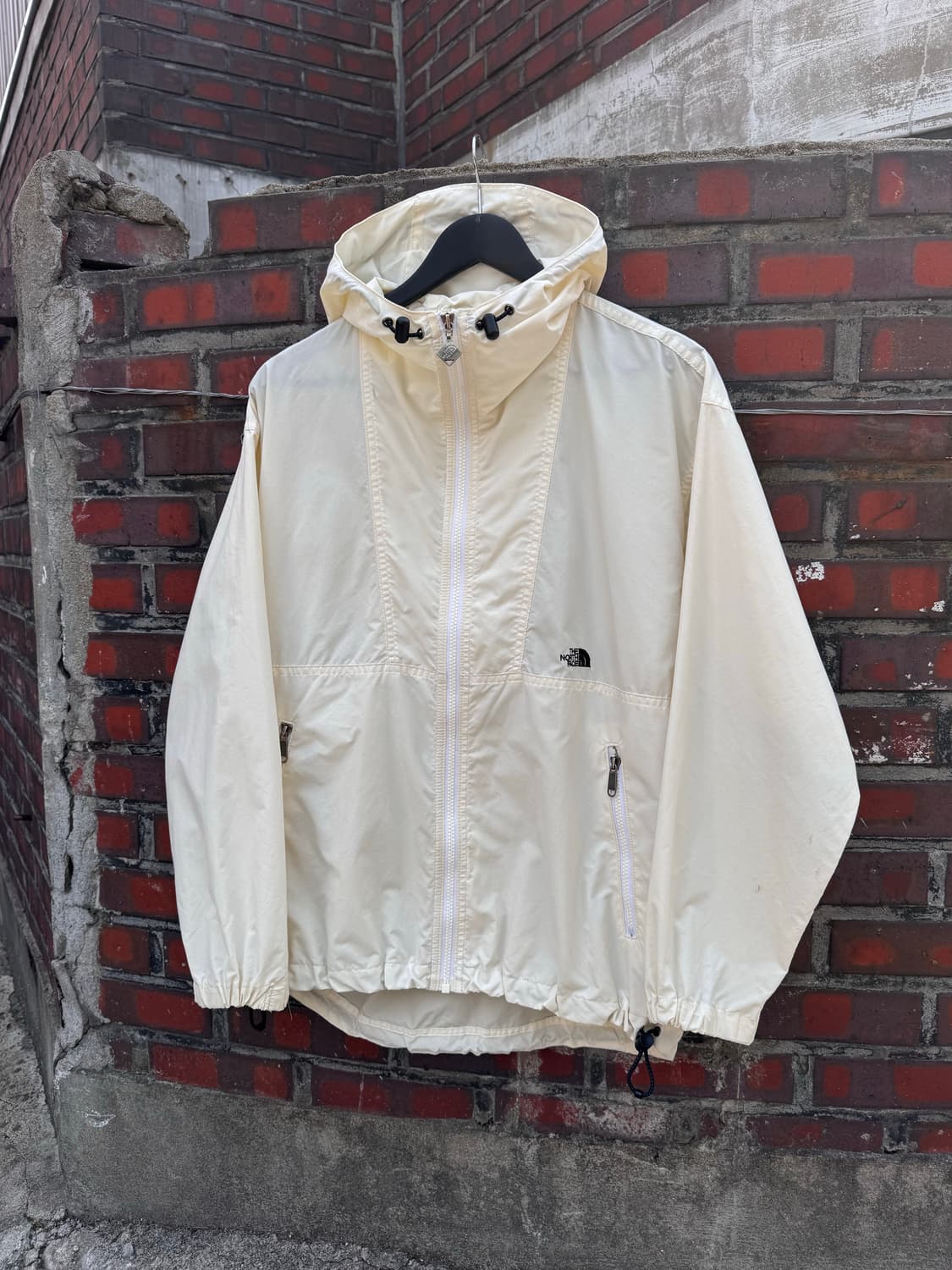 노스페이스 미들로고 나일론 컴팩트 바람막이  상품이미지1