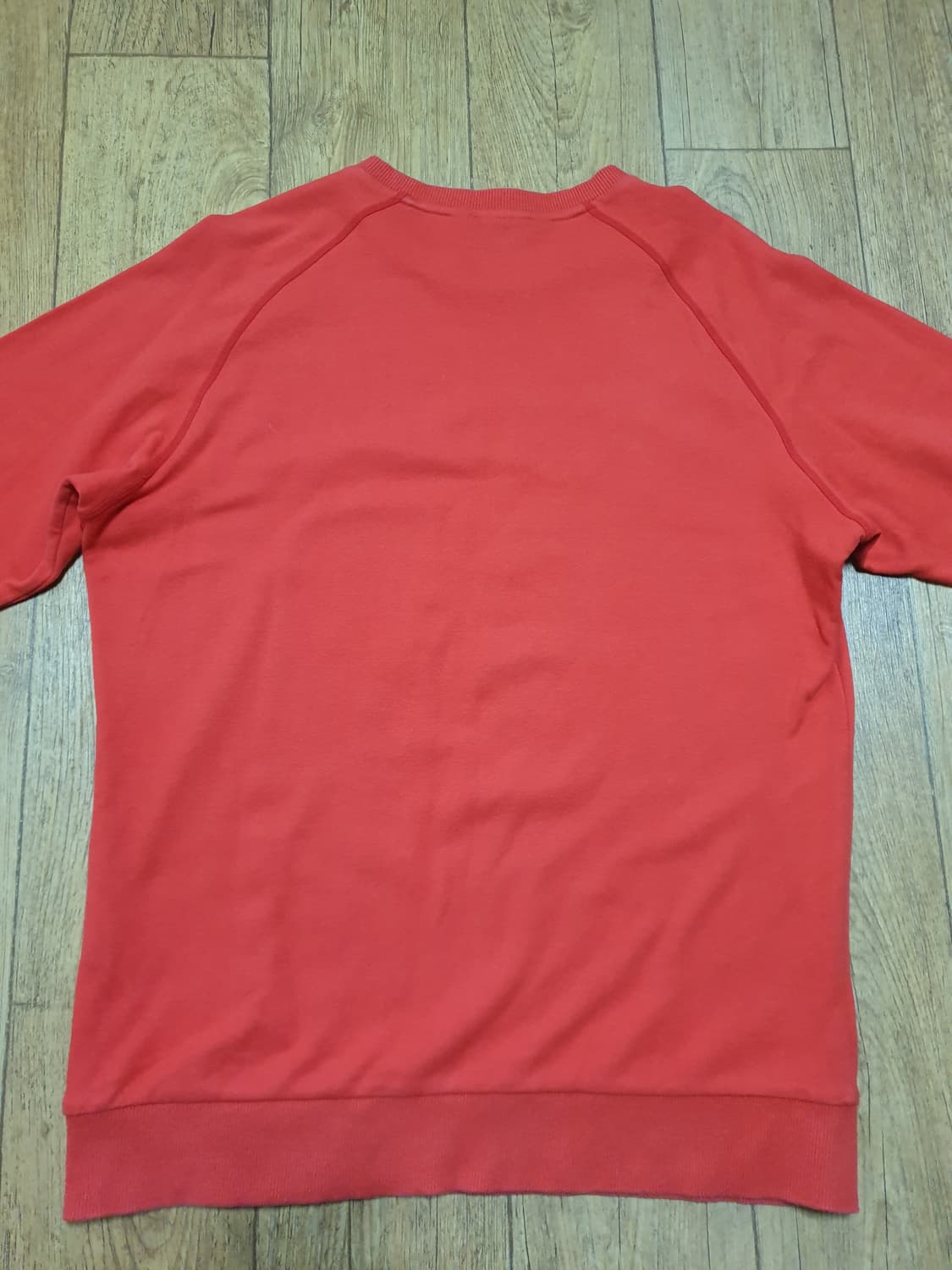 1215 헤드 긴팔 라운드티 100 사이즈입니다 상품이미지5