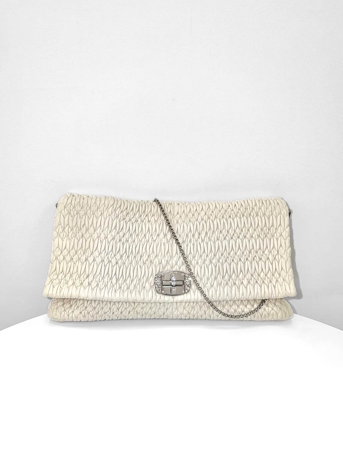 미우미우 마테라쎄 크리스탈 턴락 클러치 빅 크로스백 상품이미지2