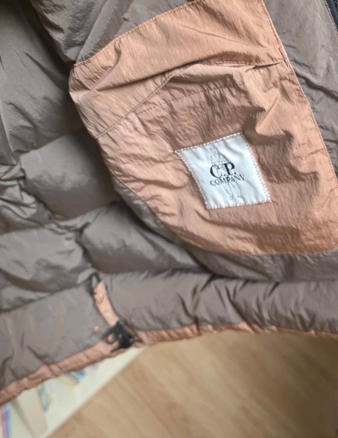 C.P컴퍼니 패딩 상품이미지3