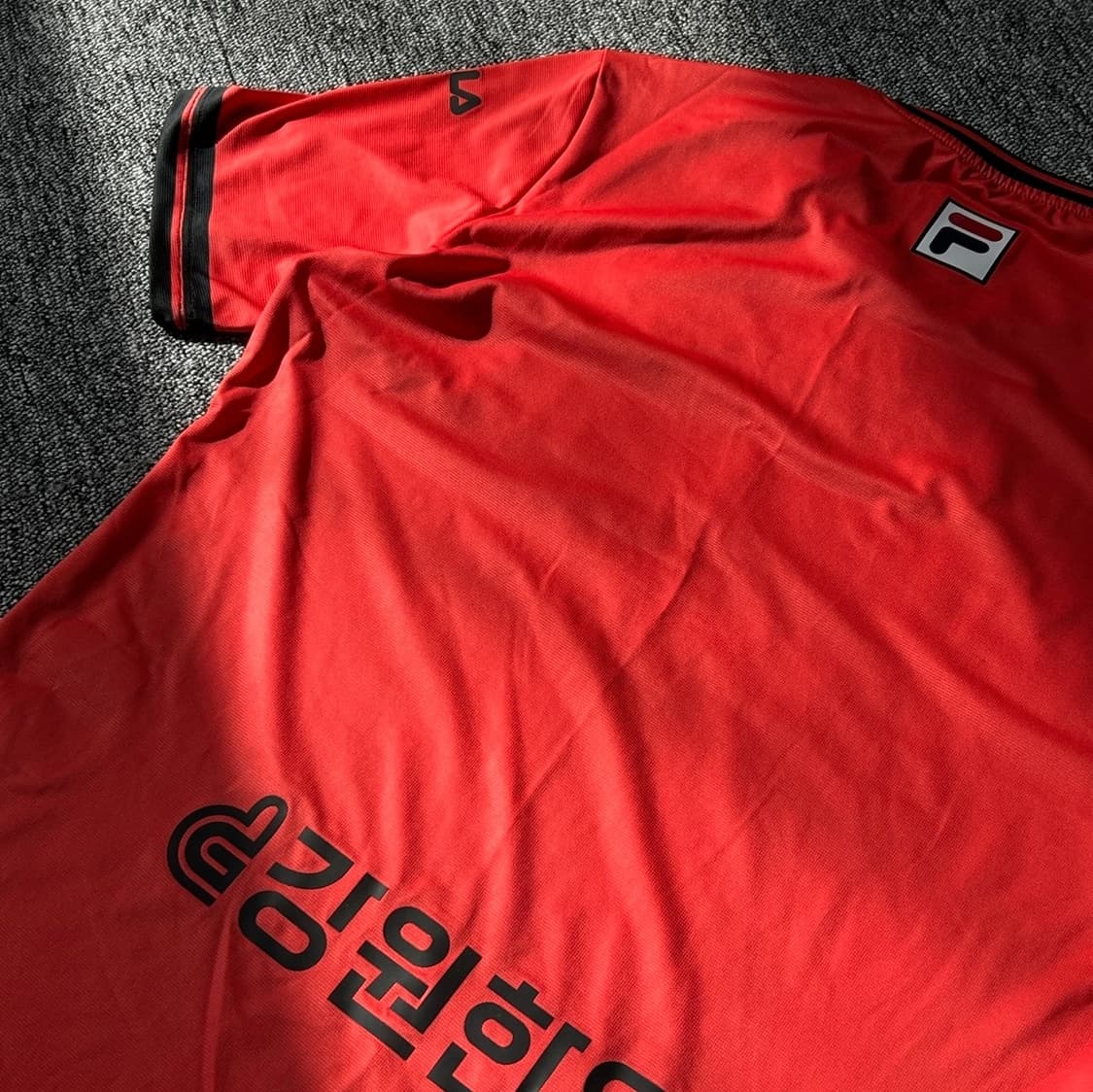 휠라 24시즌 강원FC 홈 유니폼  상품이미지4