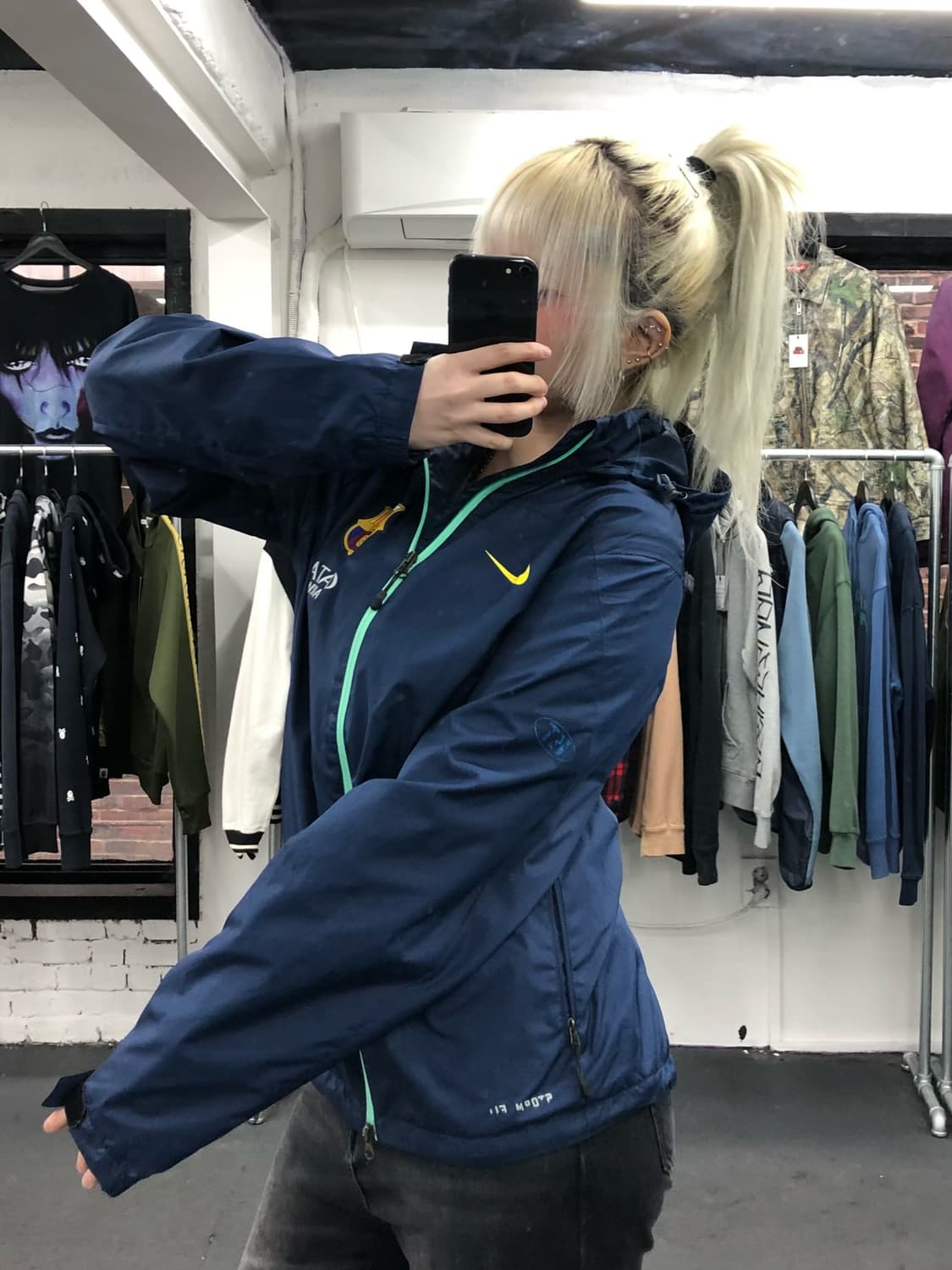 나이키 바르셀로나 바람막이 상품이미지3