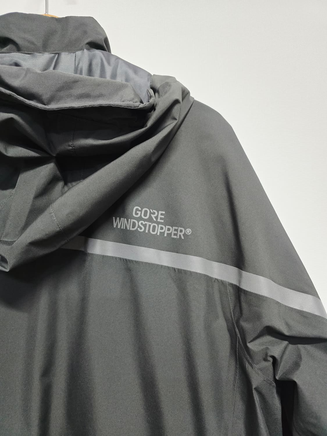 고어 윈드스토퍼 블랙 방수 후드 자켓110 상품이미지6