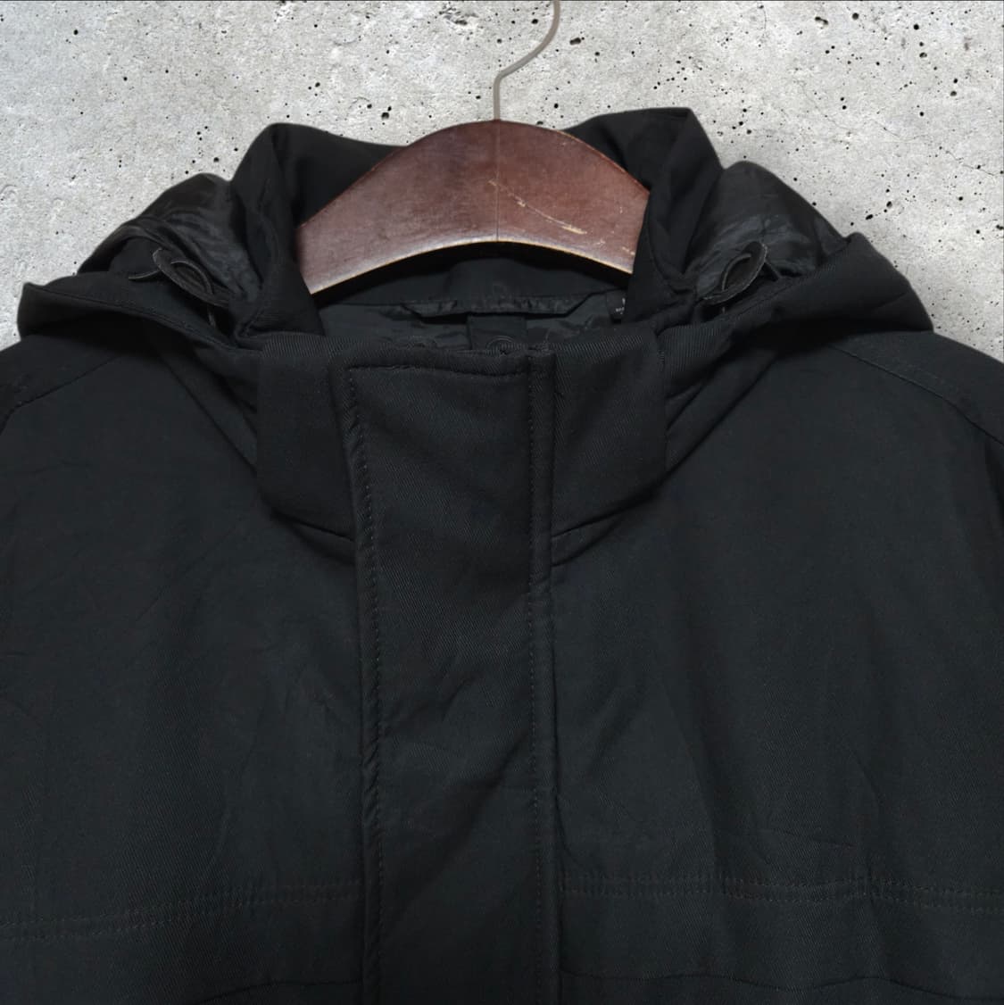 유니클로 블랙 후드 자켓 (95/M) 상품이미지2