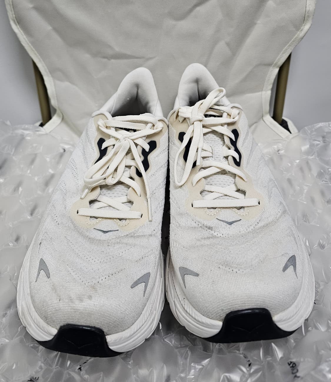 호카오네오네 아라히6 러닝화 와이드285 상품이미지2