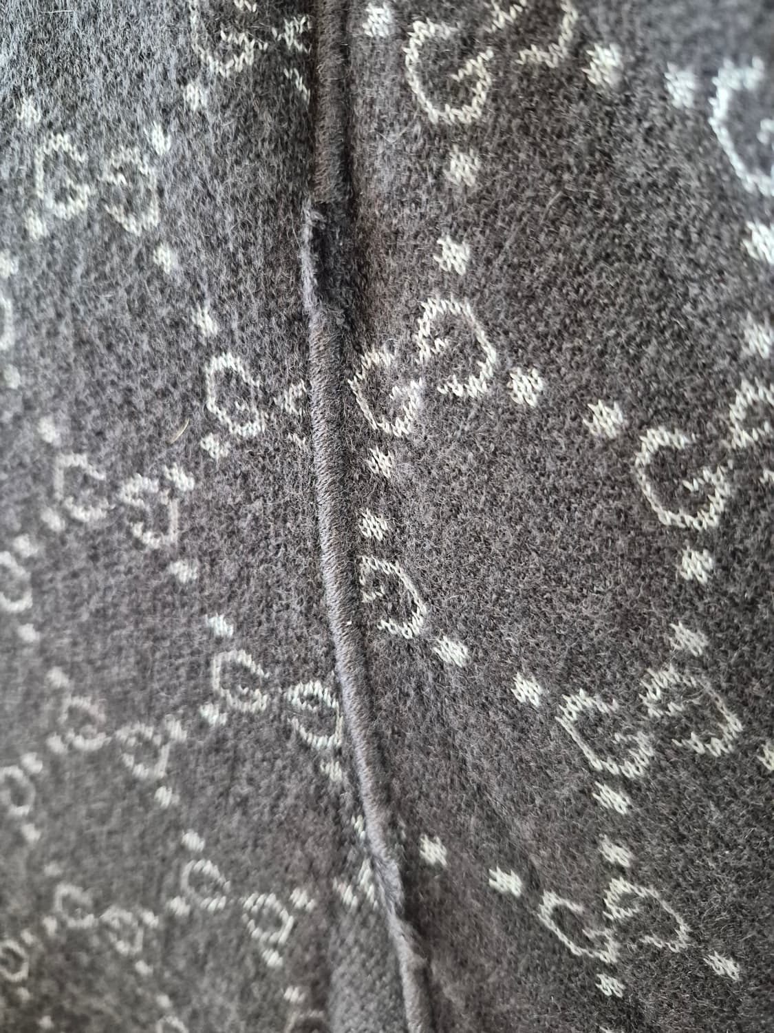 00's GUCCI by Tom Ford CASHMERE KNIT  상품이미지7