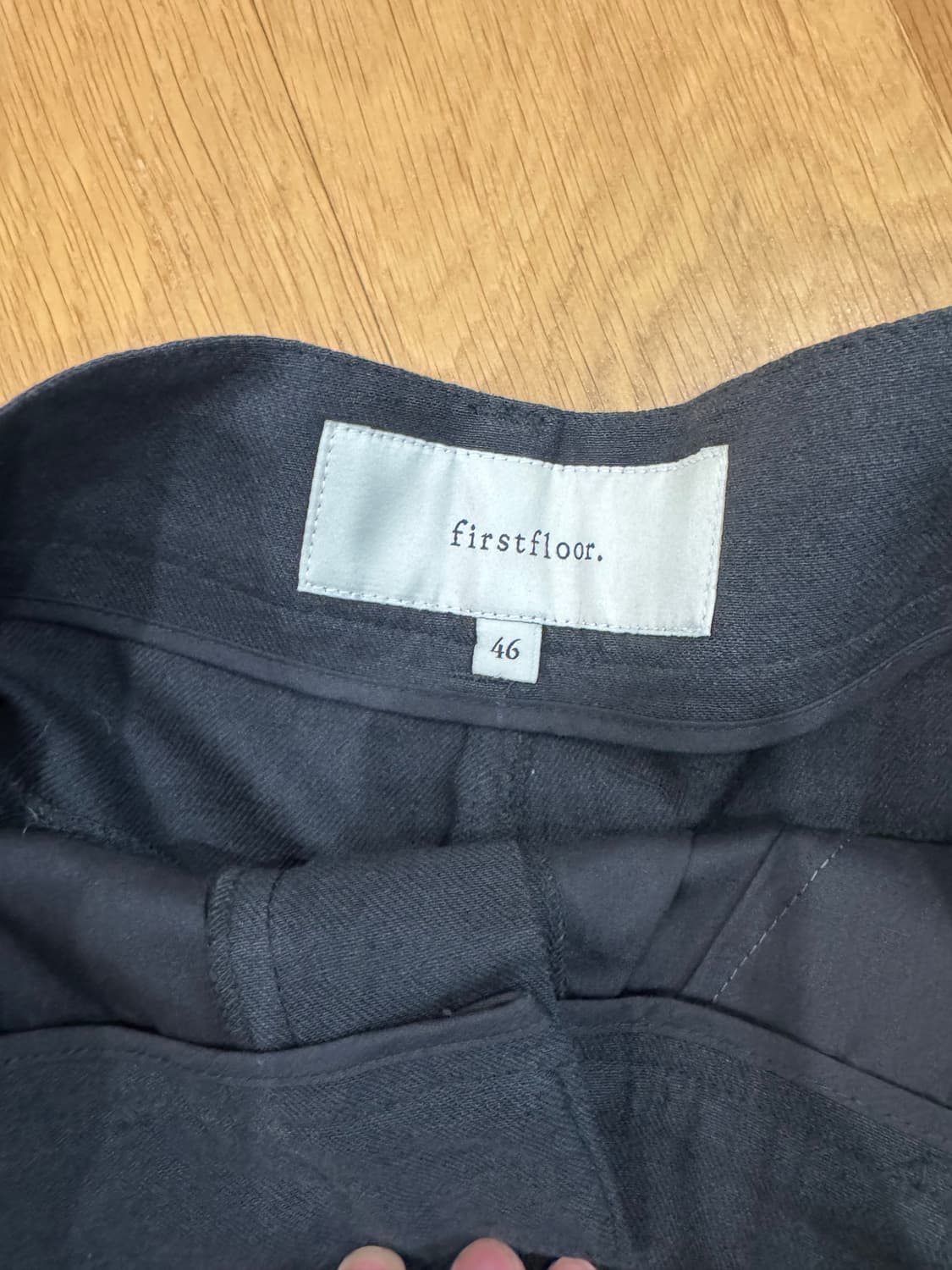 46) 퍼스트플로어 린넨 버뮤다 블랙 상품이미지4