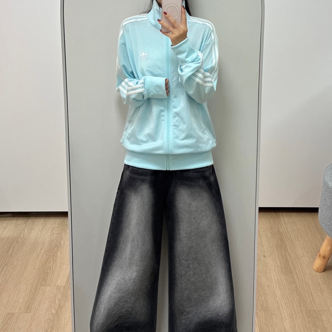 아디다스 신형 파이어버드 시나모롤 스카이블루 트랙탑 져지 상품이미지1