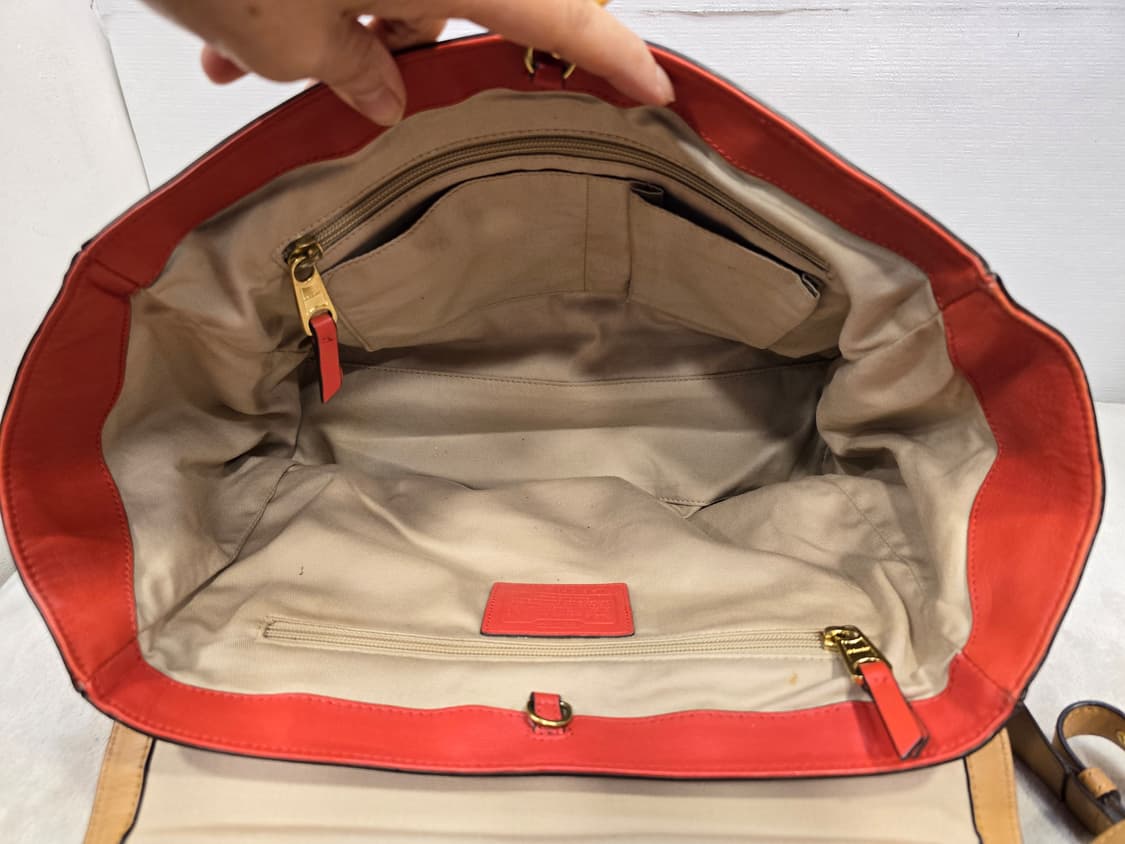 코치 삼색 레더 토트백 숄더백 태슬 장식 가방 상품이미지8