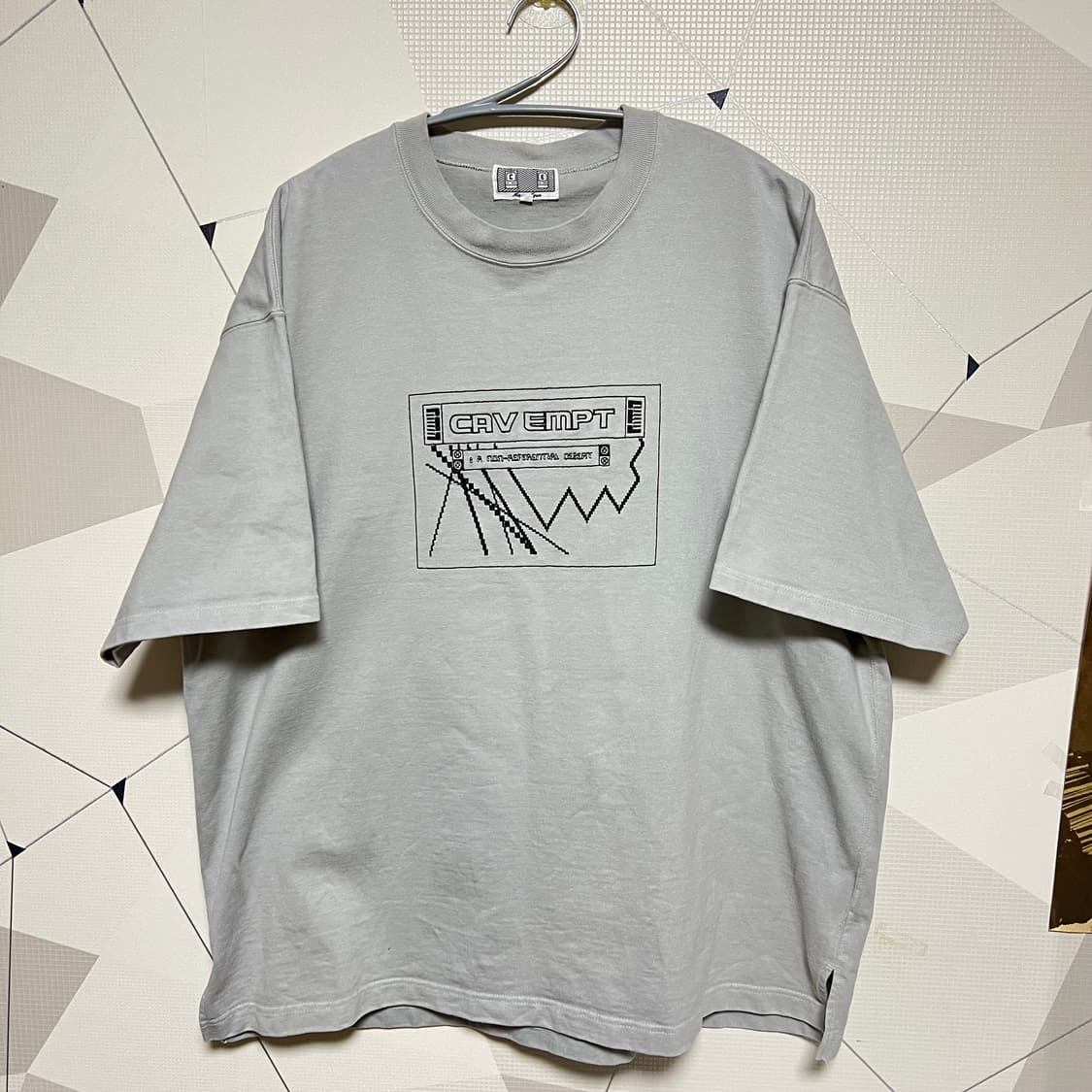 카브엠트 그레이 반팔티 (L) 상품이미지2