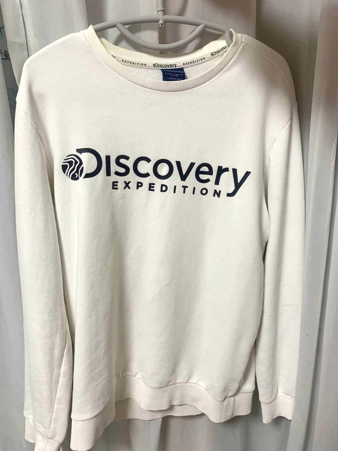 디스커버리 맨투맨 상품이미지1