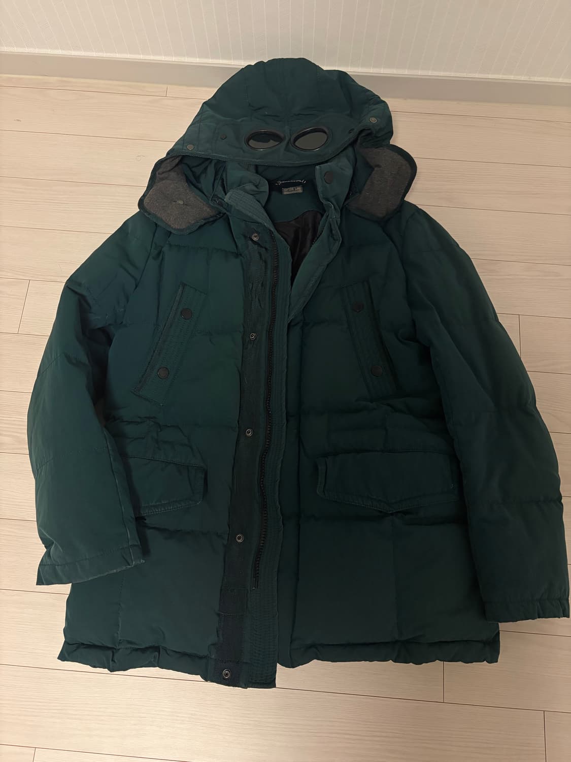 CP컴퍼니 노르지 고글 패딩 상품이미지1