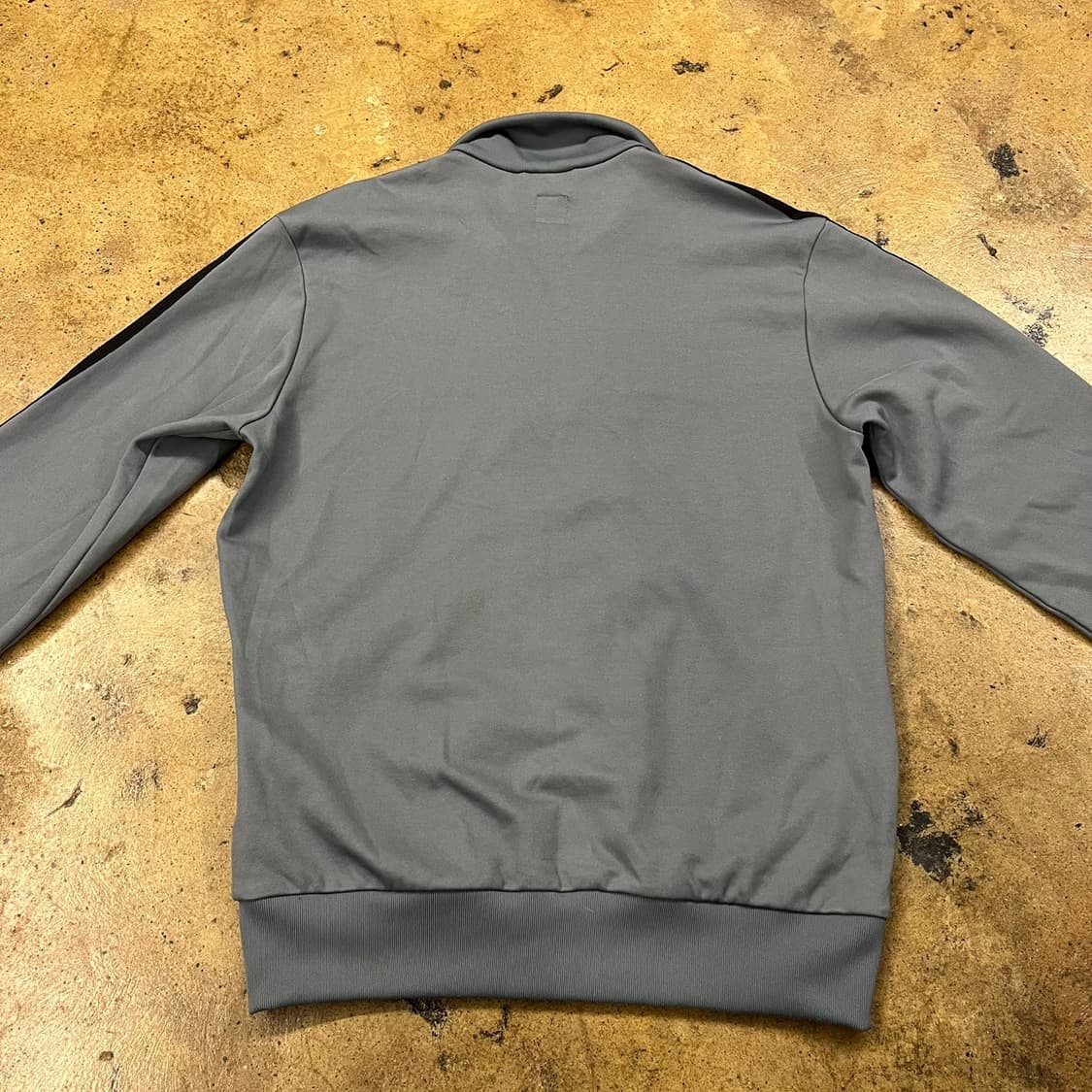 아디다스 그레이 투포켓 레이싱 져지 트랙탑 105 상품이미지4