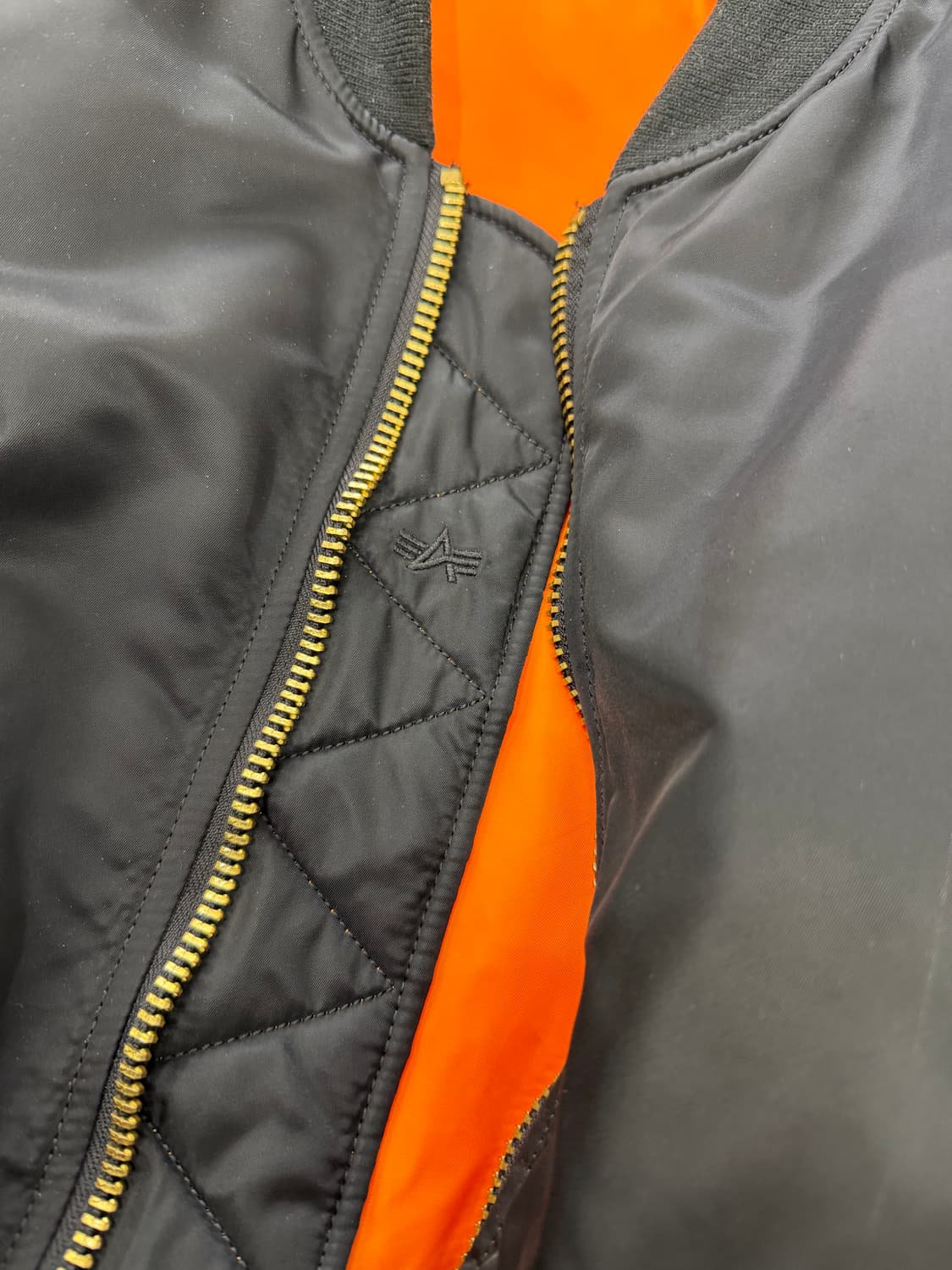 정품) 알파인더스트리 MA-1 블랙 항공점퍼 L 상품이미지5