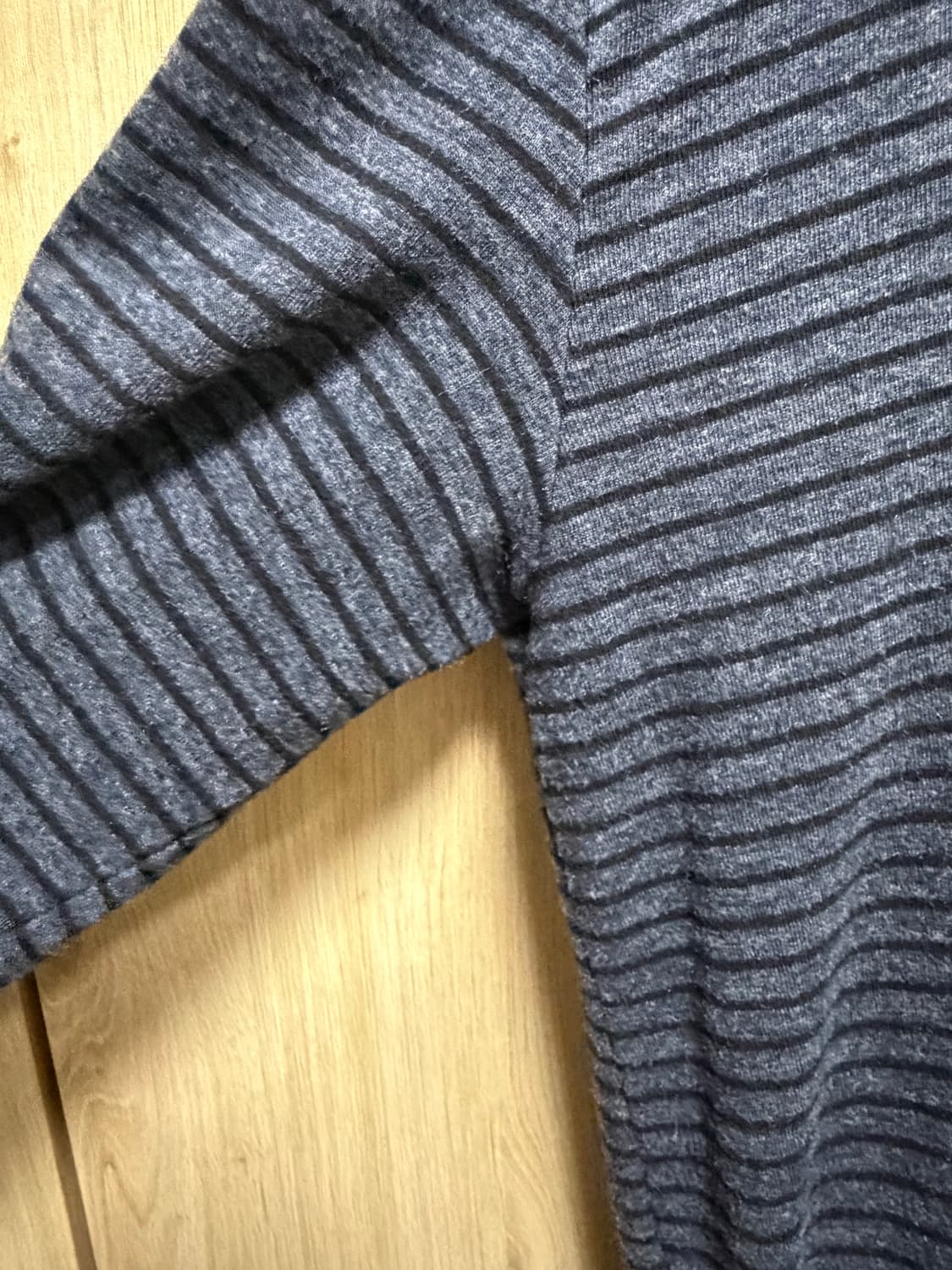 미쏘 후드 스트라이프 프릴 티셔츠 상품이미지4