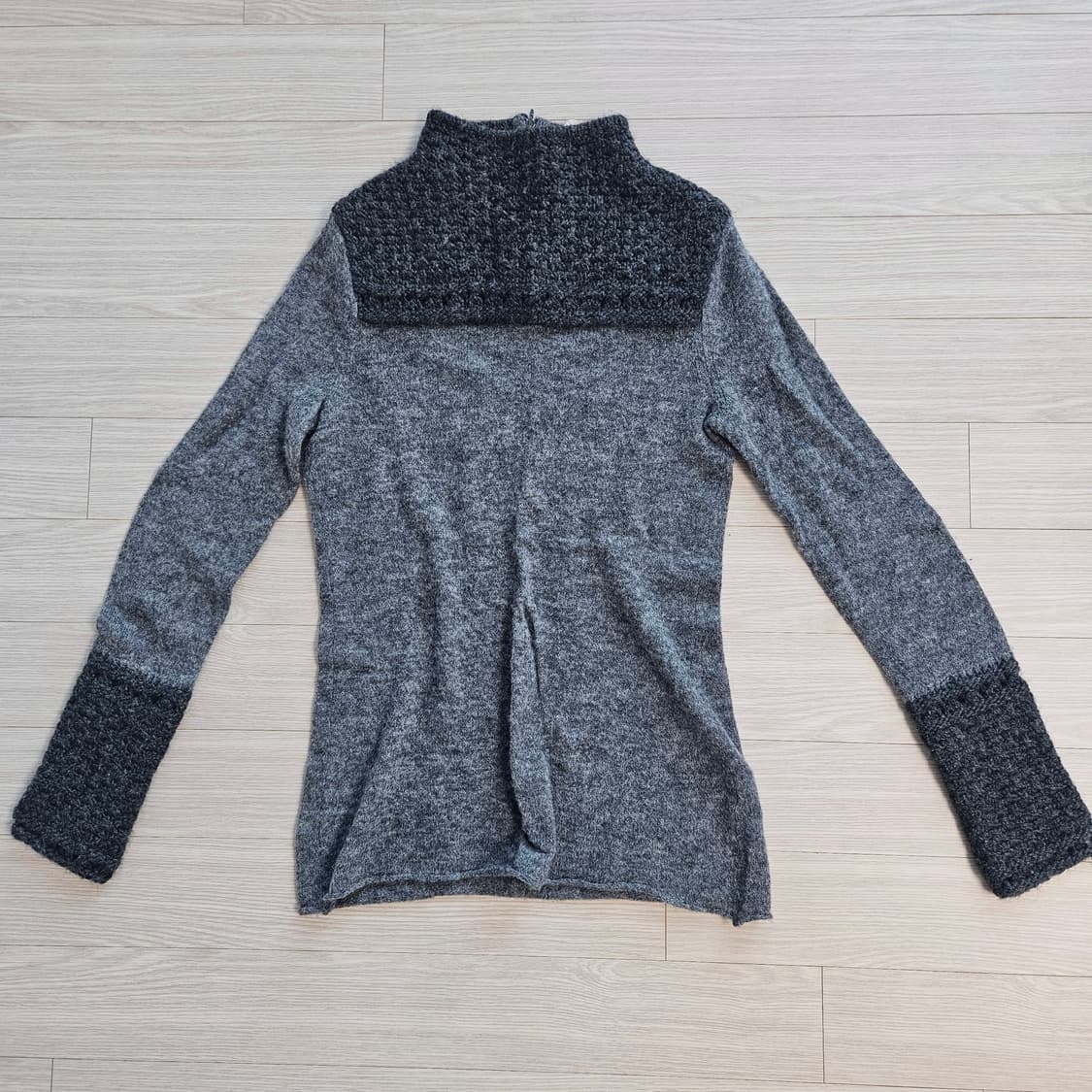 토리버치 니트 챠콜  상품이미지1