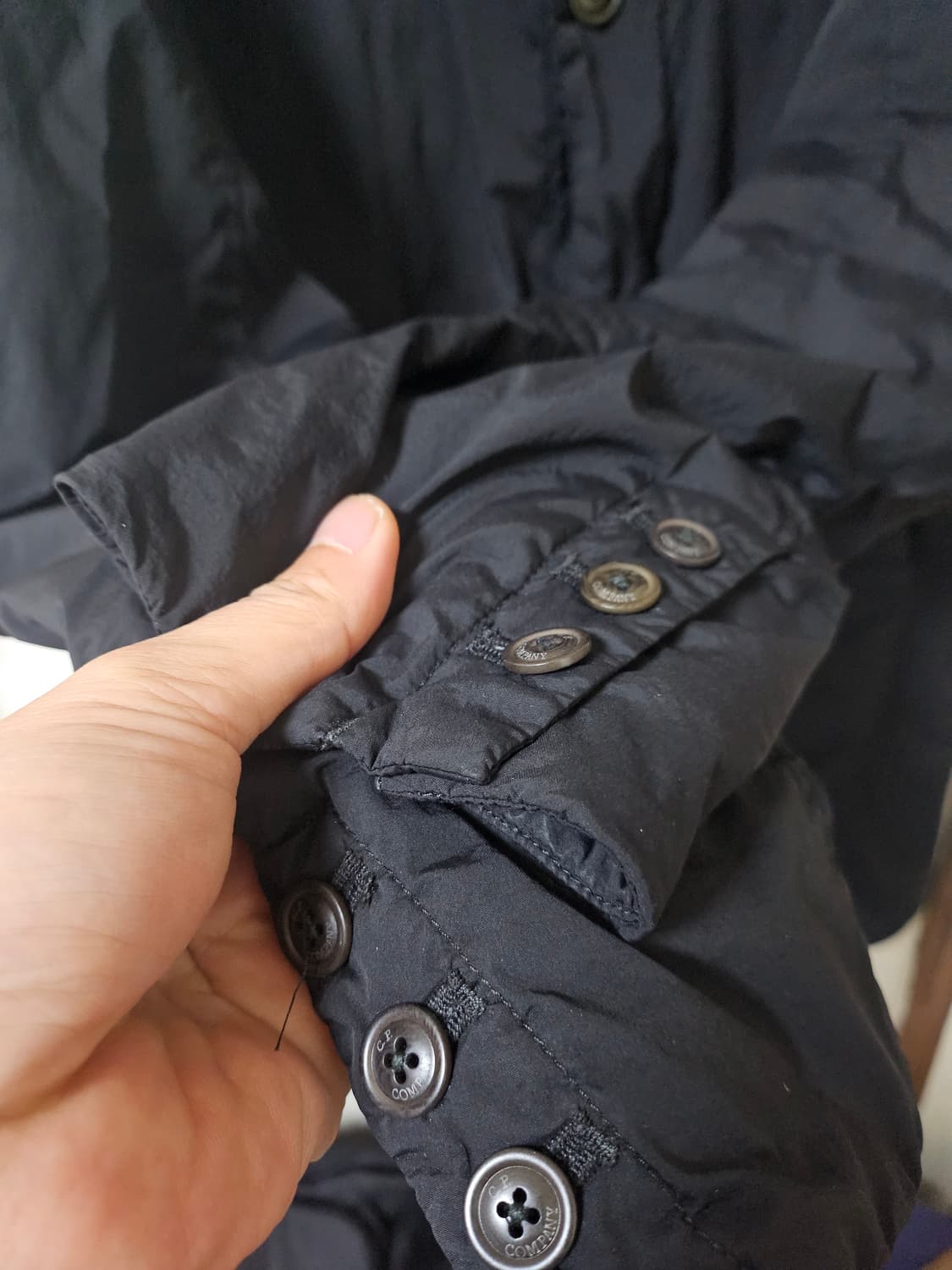 cp컴퍼니 NYCRA-R 다운 패딩  롱코트  90(실사이즈95) 상품이미지4