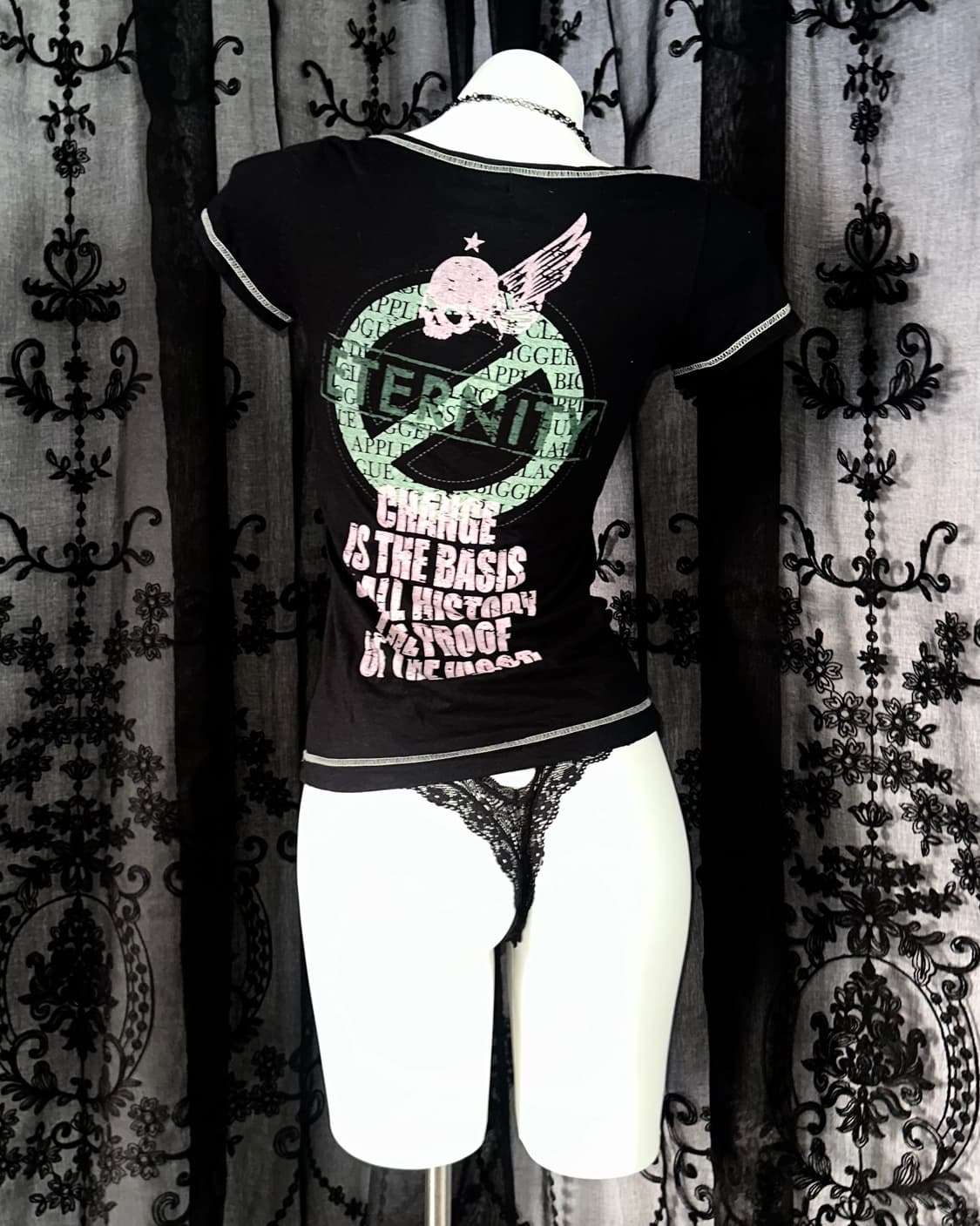 black graphic henley neck t-shirt 상품이미지3